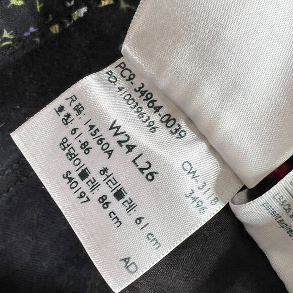 Levi’s Wedgie Straight Jeans Cropped Ultra High Waisted Floral Secret Garden 24 - Picture 8 of 8